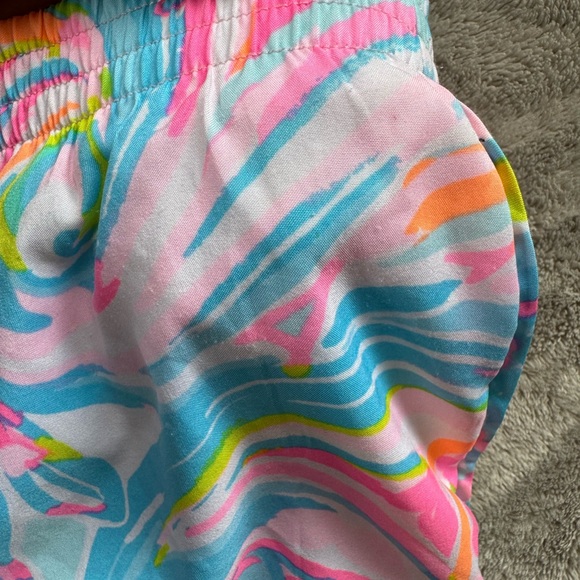 Lily Pulitzer Luxletic shorts, size small - Picture 8 of 8